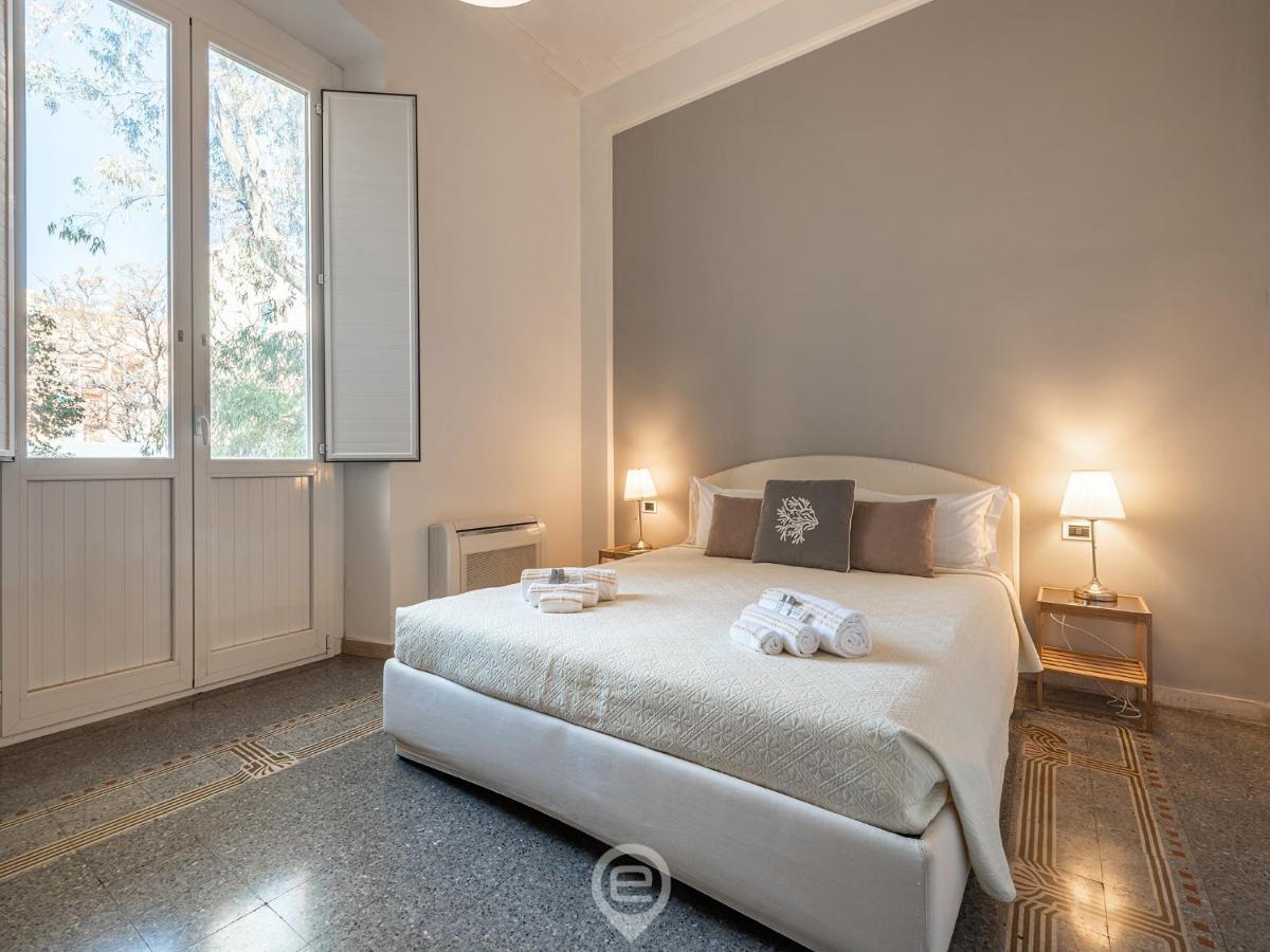 Mirabel Apartment - Wonderful Flat In City Center Кальяри Экстерьер фото